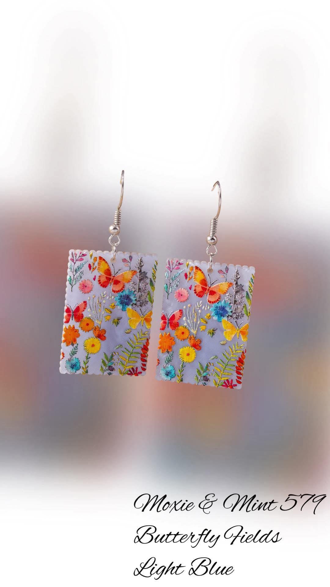 E634-5 Butterfly Fields Lite Blue