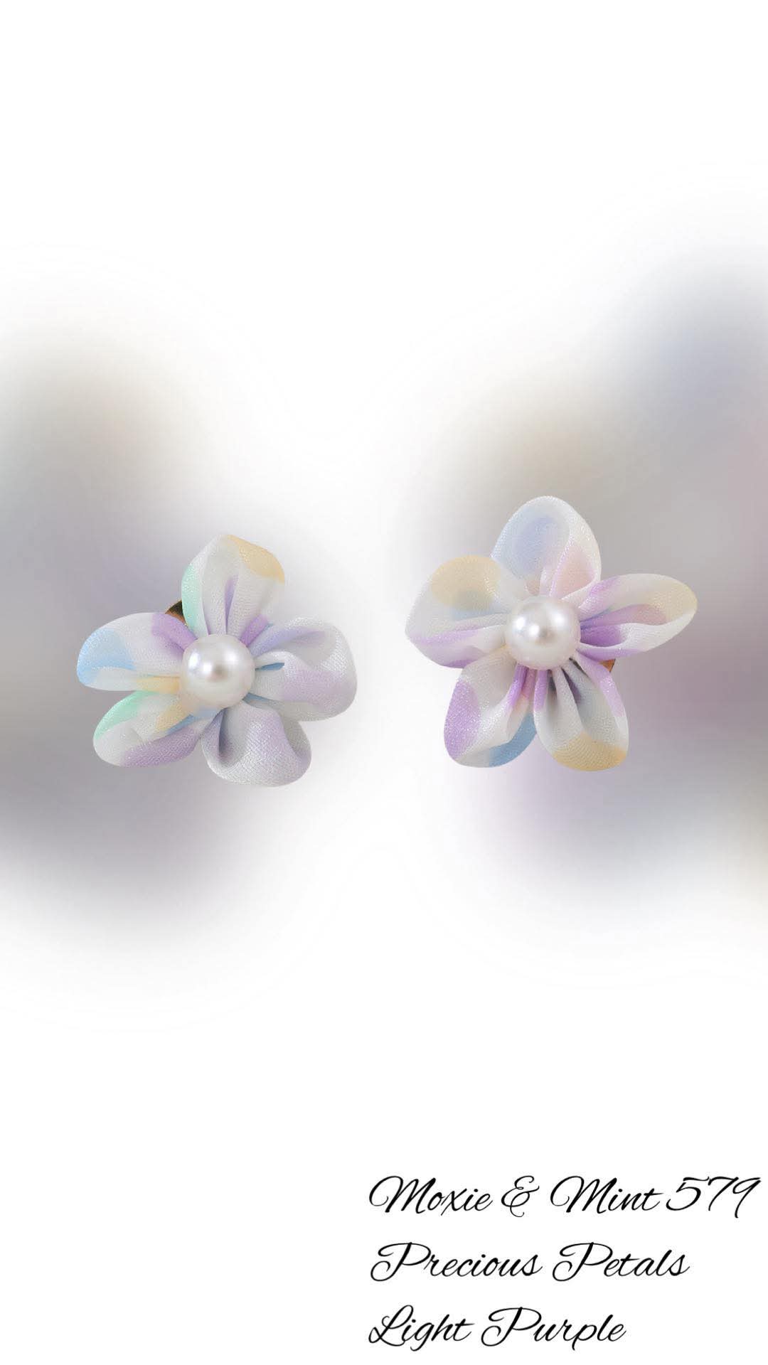 E647-5 Precious Petals Light Purple