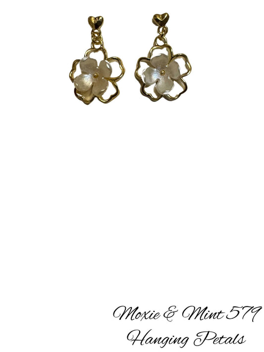 E691-6 Hanging Petals